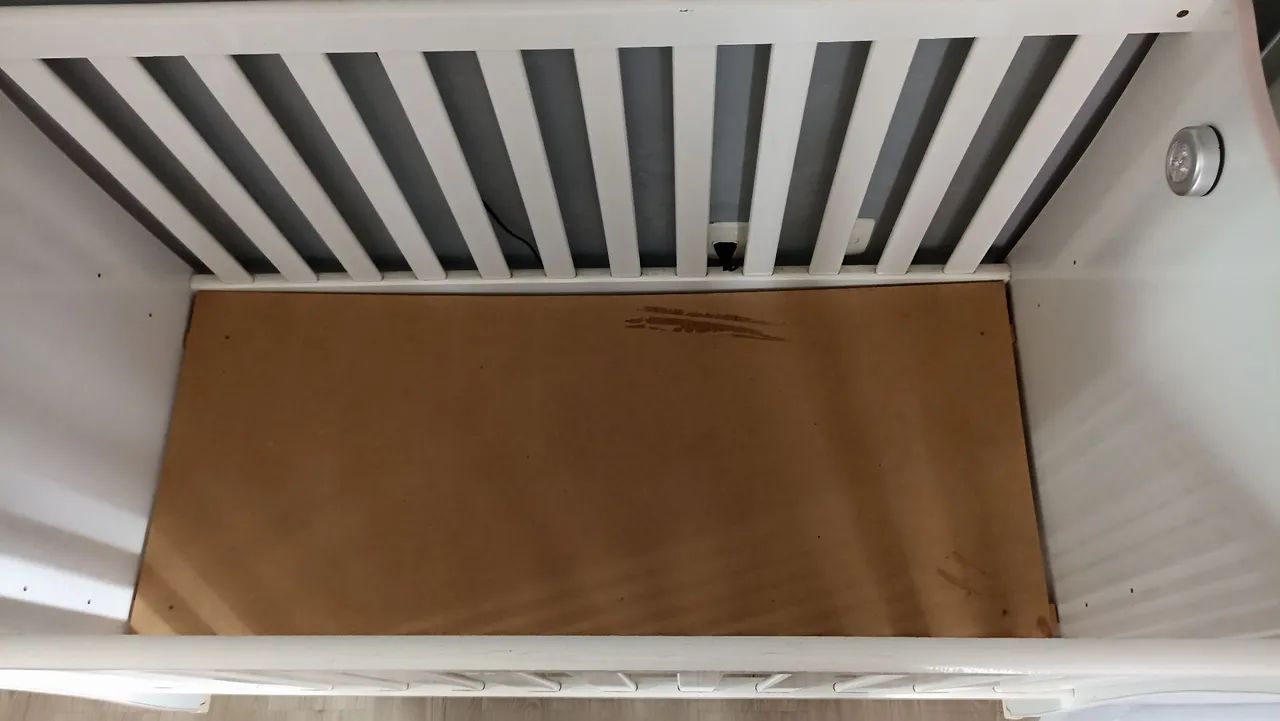 Berço na cor branco com rosa. - Foto 3