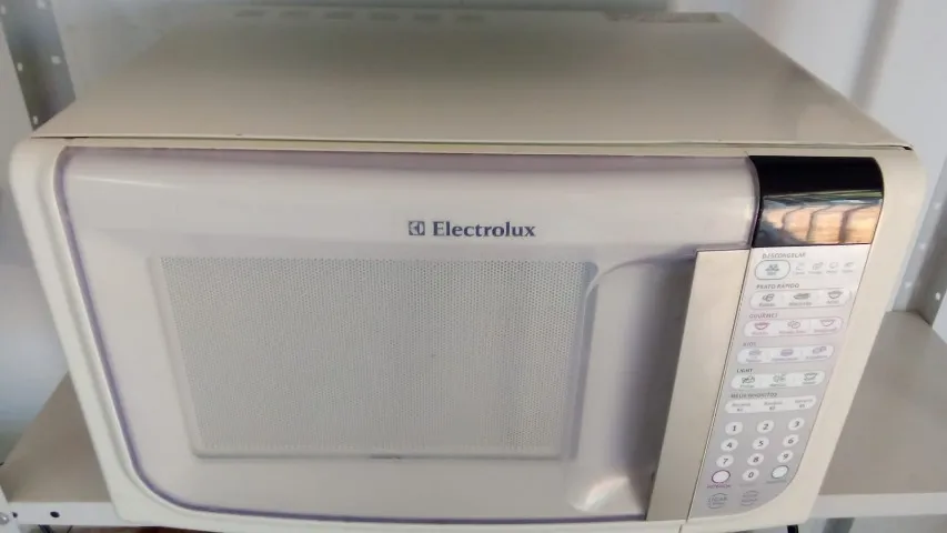 microondas bem conservado