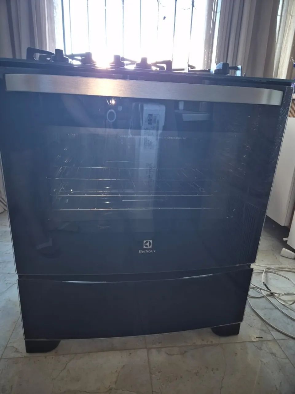 Fogão Elextrolux 5 Bocas Mesa de Vidro Modelo 76SPV Com Acendimento Elétrico - Foto 4