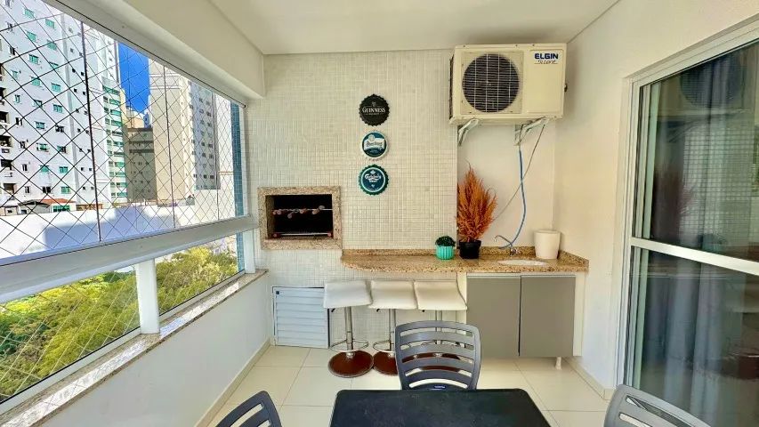 Locação Anual  - Apartamento mobiliado com 3 dormitórios e 2 vagas - Balneário Camboriú - Foto 2