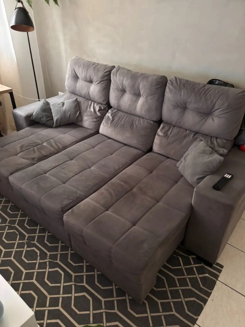 Sofá Retrátil e Reclinável Cama inBox Diamond 2,25m Tecido Suede Velusoft Cinza - Foto 2