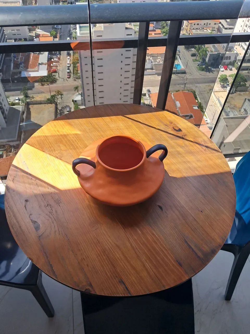 Mesa linda com 4 cadeiras!! Imperdivel!!! - Foto 2