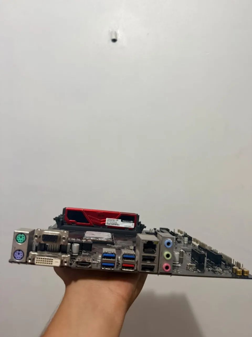 Kit Placa-Mãe + Processador + 8GB RAM