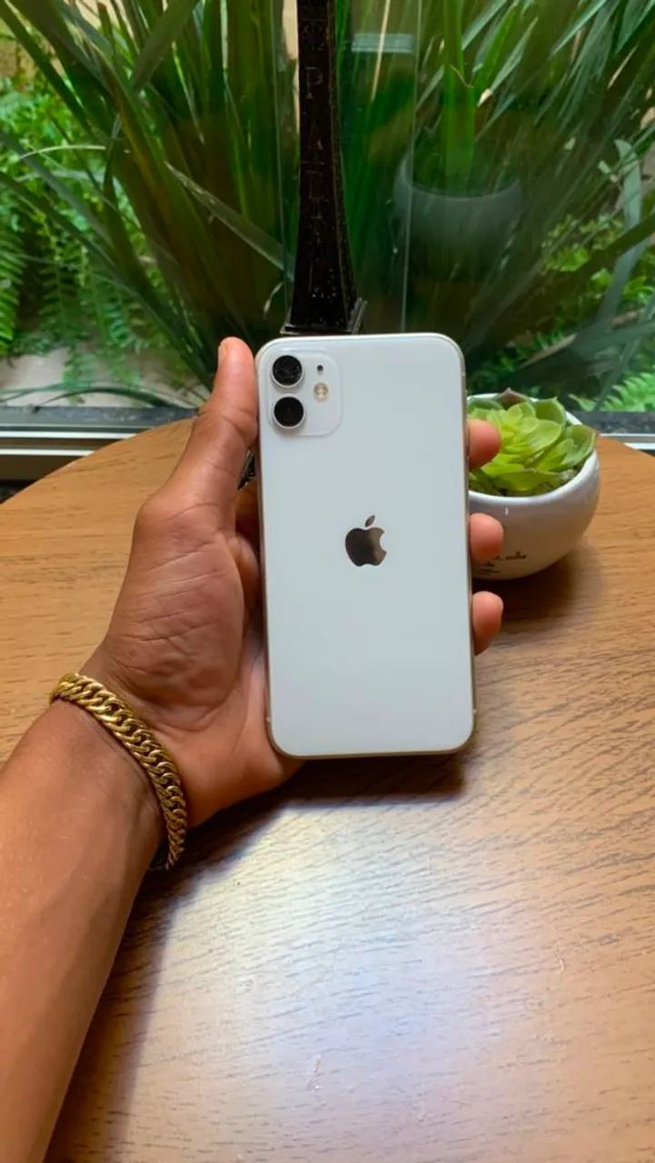 IPHONE 11 - 64GB