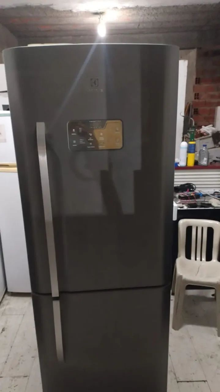 Geladeira Electrolux inverse 