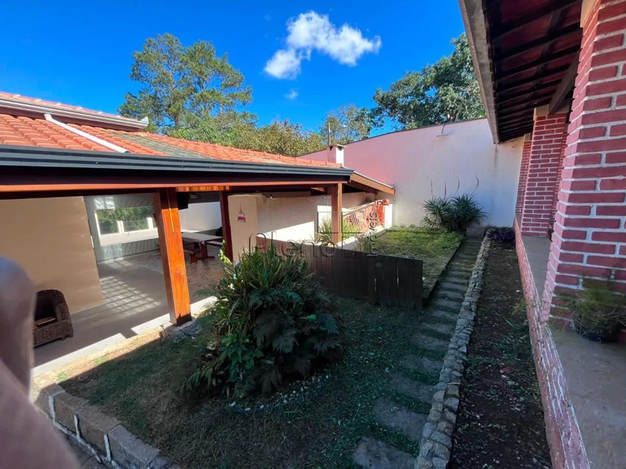 Casa para alugar em Valinhos, Chácaras Alpina, com 5 quartos, com 414 m² - Foto 4