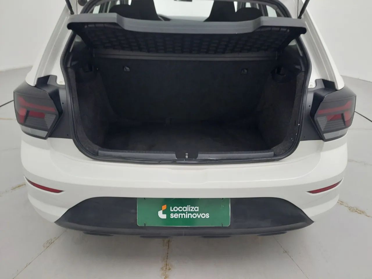 Volkswagen Polo Track 1.0 Flex 12V 5p, foto 9 de 18