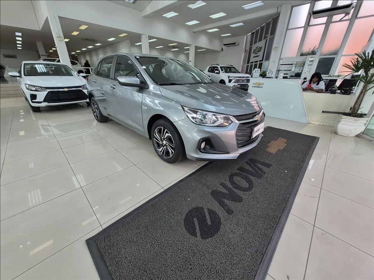 Chevrolet Onix Hatch LT 1.0 12V Flex Mec. 4P, foto 5 de 18