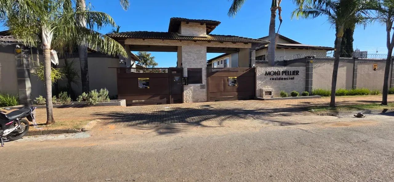 Sobrado 195 M2, 4 quartos - Resd. Mont Pellier, Parque Amazônia