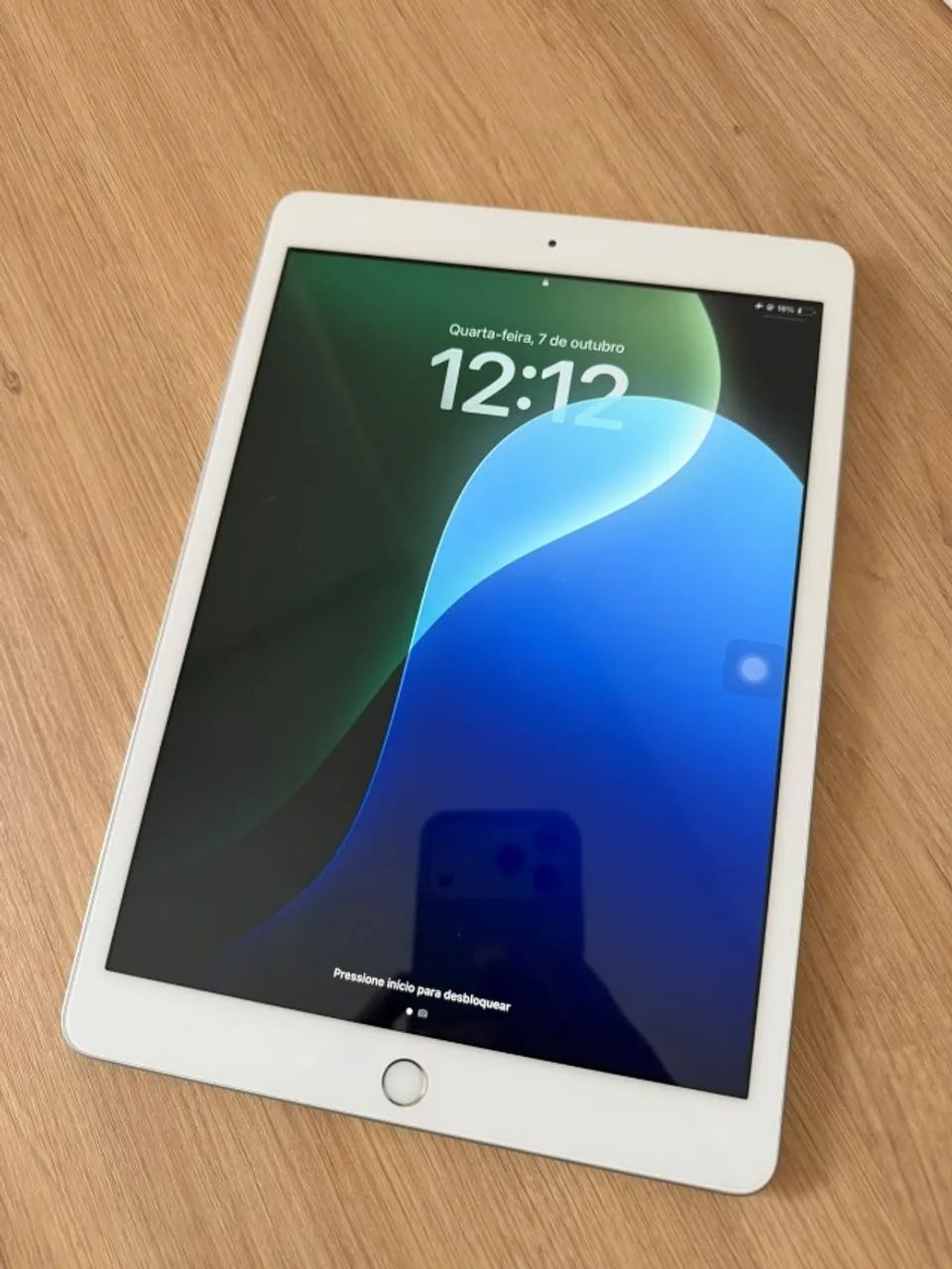 iPad 7 geração 32GB WI-FI + Celular - Tablets e E-Readers