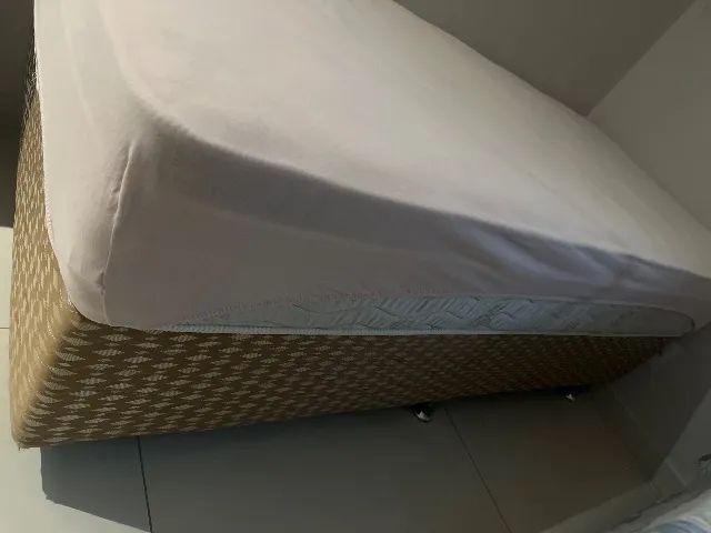 Cama solteiro com colchão 