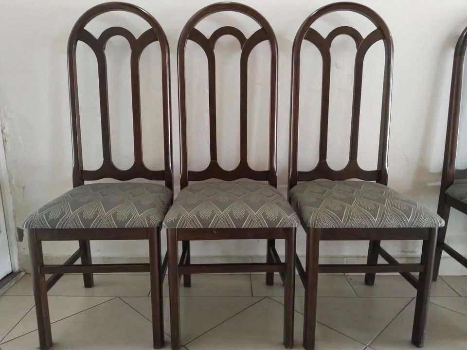 Mesa com Cadeiras em Madeira Maciça e Mármore - Foto 5