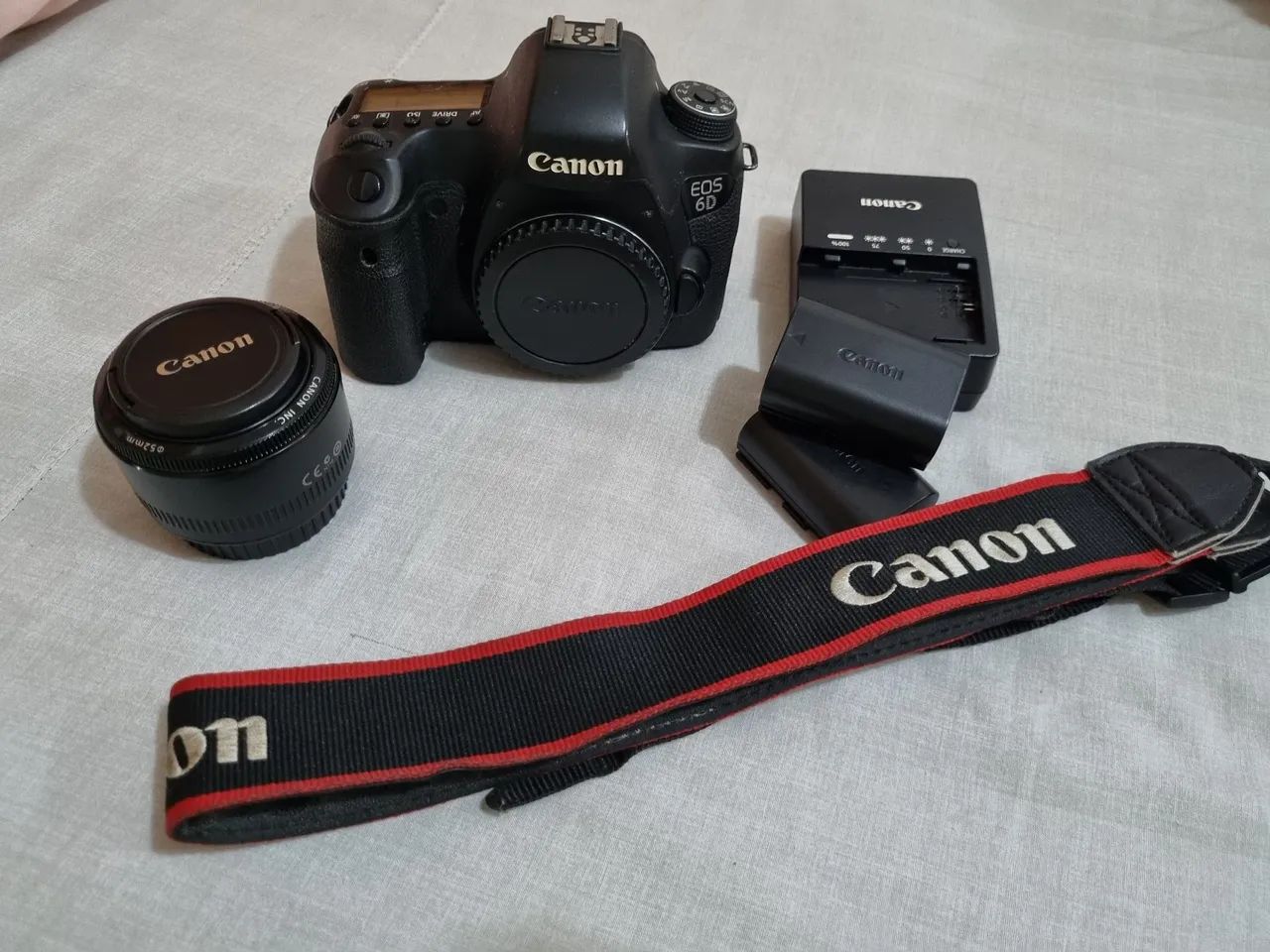 Canon EOS 6D+EF50mm f/1.8 STM シャッター少 元箱有 キヤノンEFレンズ