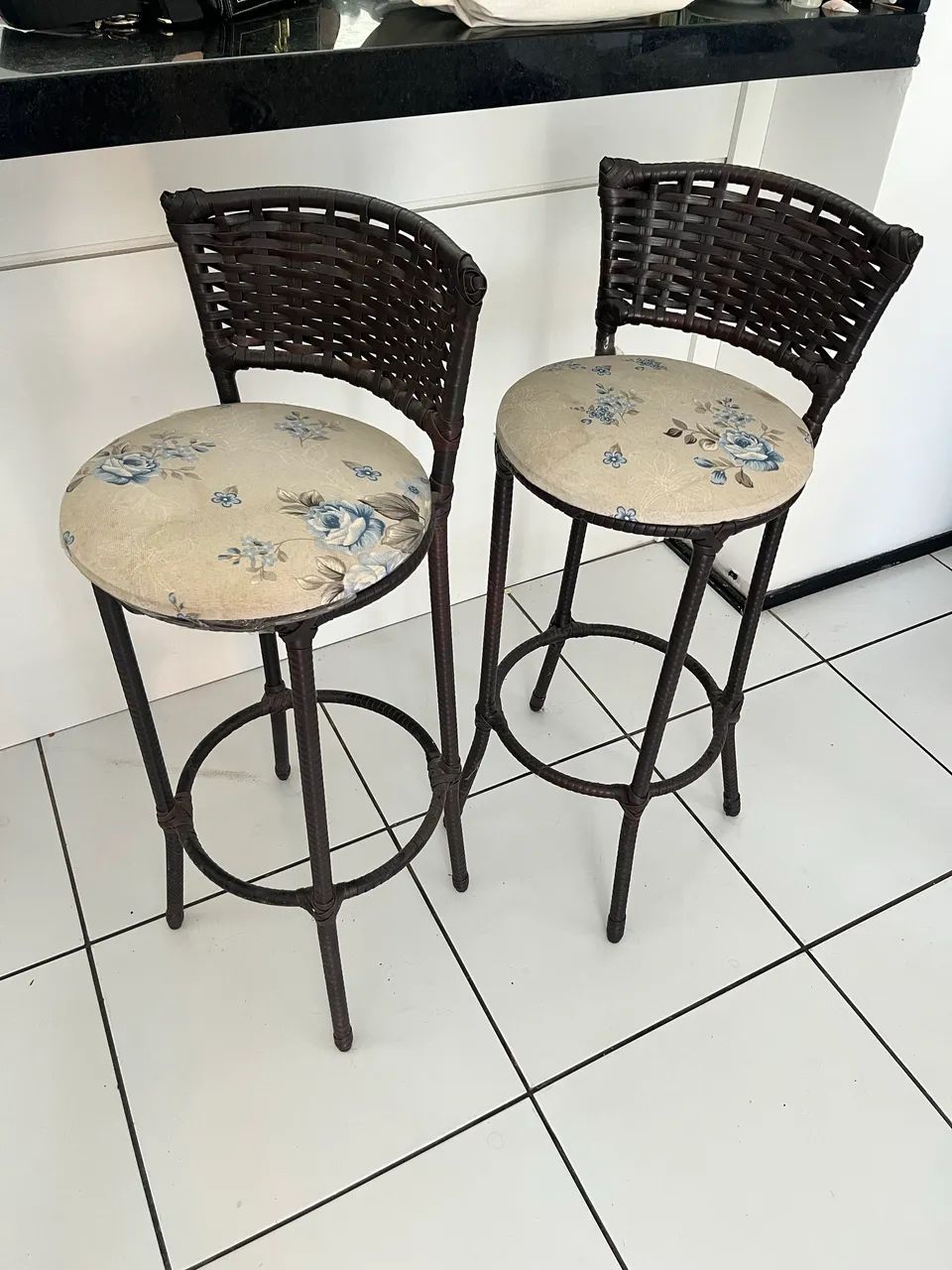 Cadeira de bancada banquetas altas - Foto 3