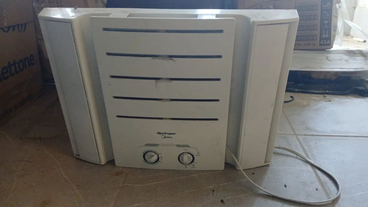 Vendo Ar condicionado e frigobar  - Foto 4