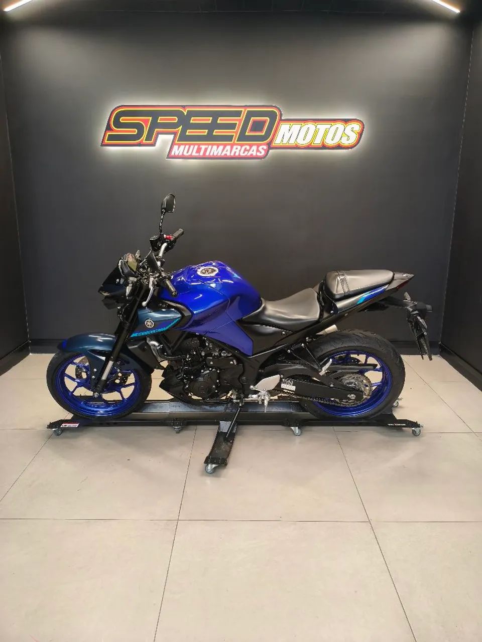 Yamaha MT 03  - Foto 3
