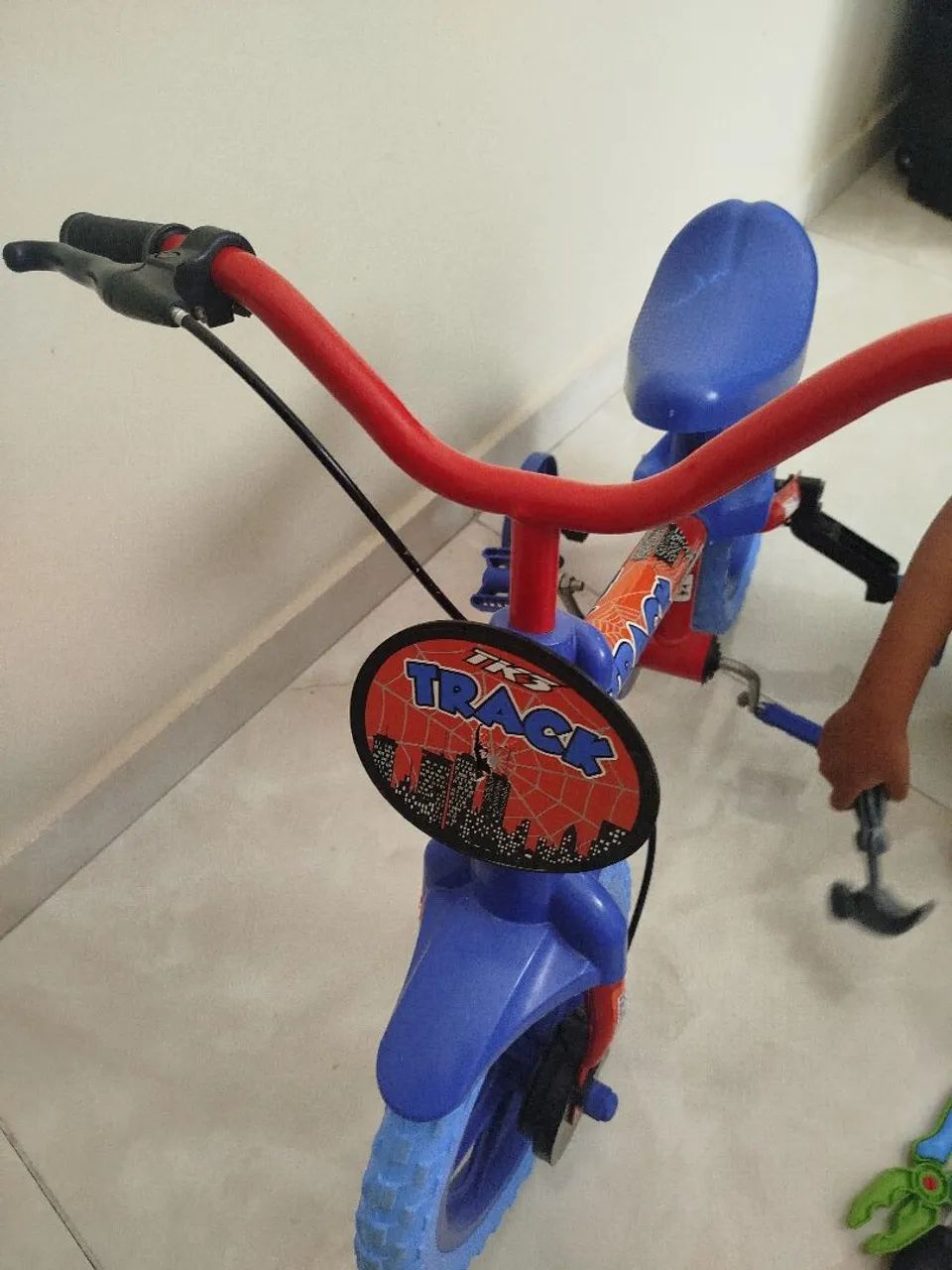 Bicicleta infantil homem Aranha  - Foto 3