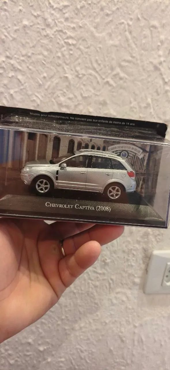 Miniatura Chevrolet Captiva 1/43