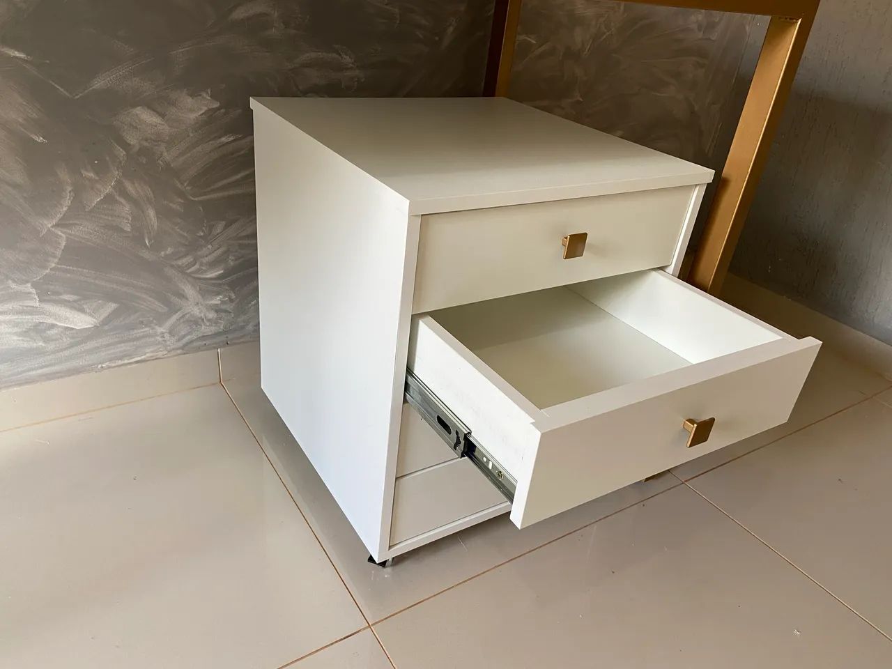 MESA ESCRITÓRIO 1,80M COM GAVETEIRO 4 GAVETAS  - Foto 5