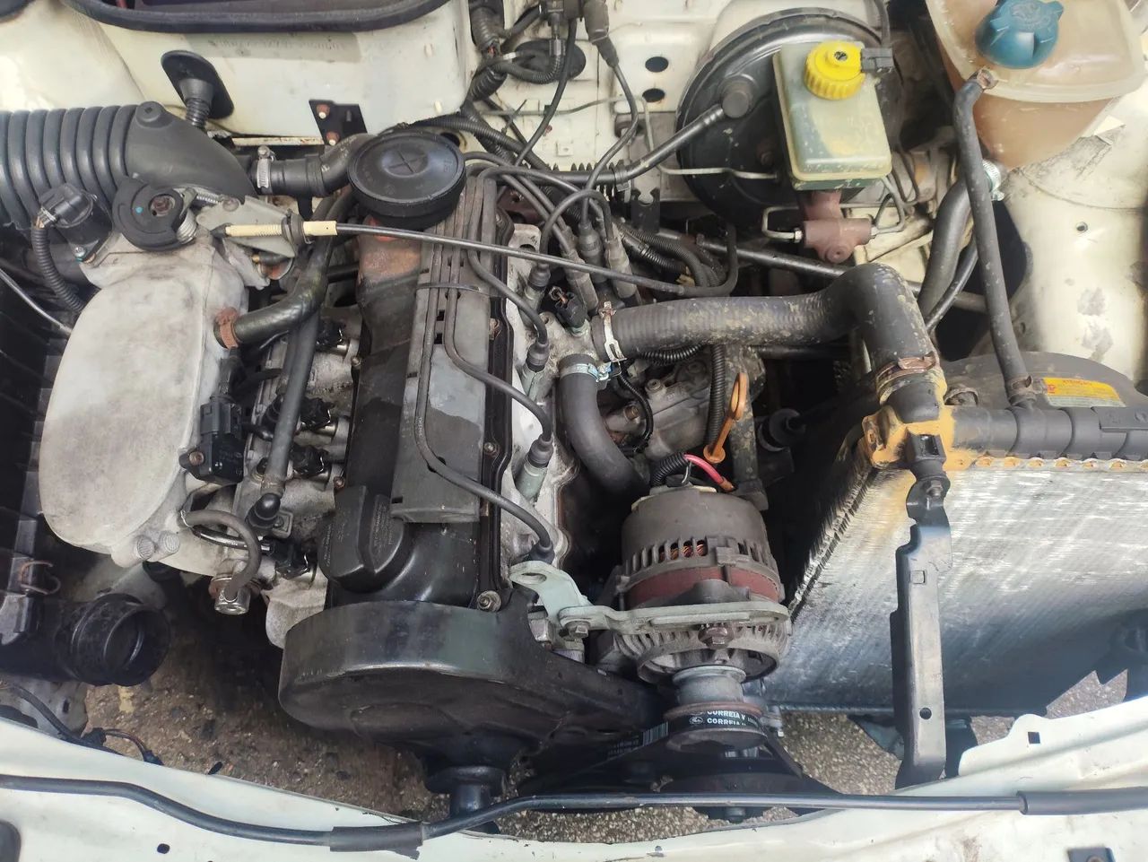 Volkswagen Gol Geração II CL 1.6 8V MI Gasolina Mec. 4P 1998