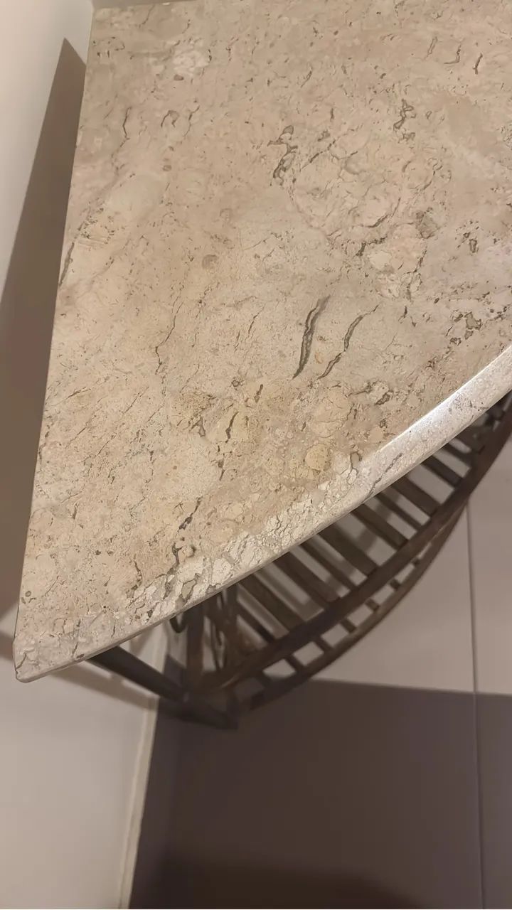 Mesa antiga em ferro e marmore travertino - Foto 2