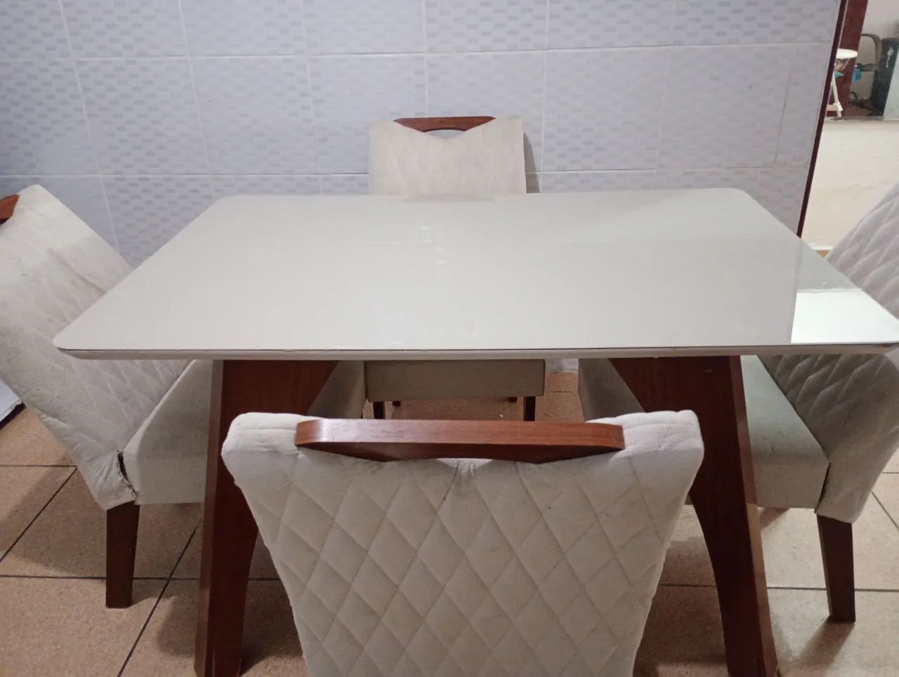 Vende-se mesa de jantar! - Foto 2
