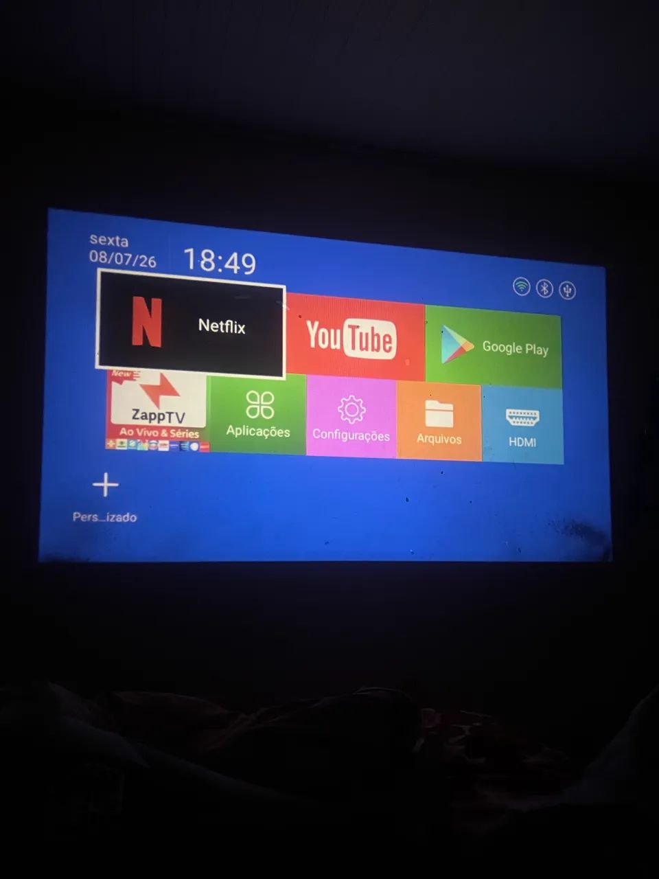 Projetor HY300 Bivolt 4K com Wi-fi e Bluetooth compatível com Android e iOs - Foto 4