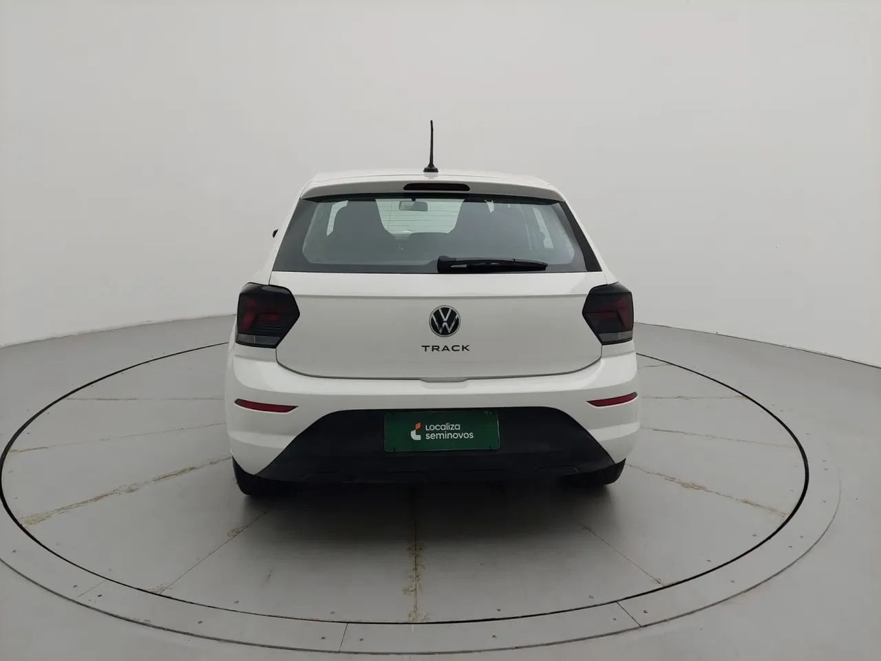 Volkswagen Polo Track 1.0 Flex 12V 5p, foto 4 de 18