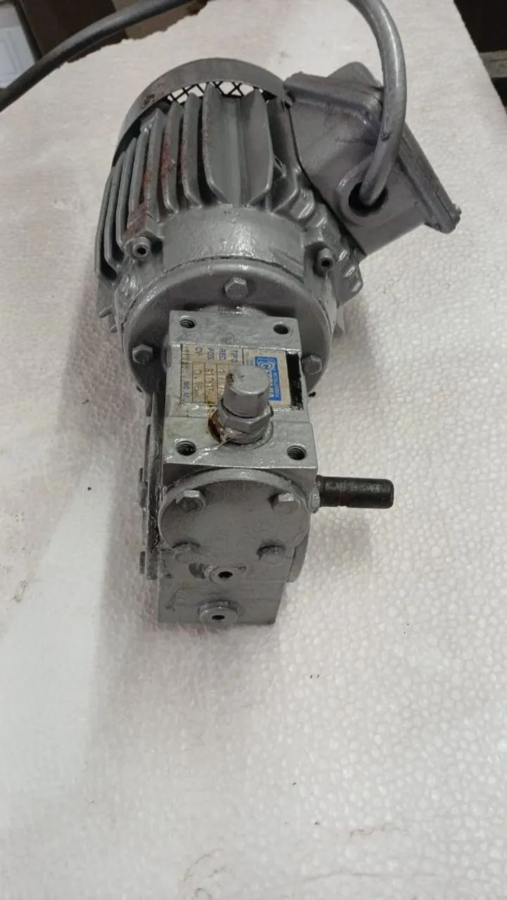 Motor com redutor  - Foto 3