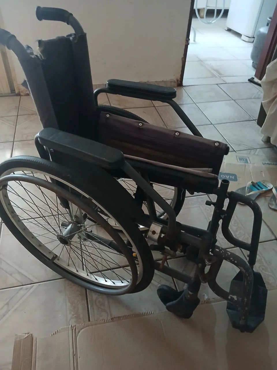 Cadeira de roda - Foto 5