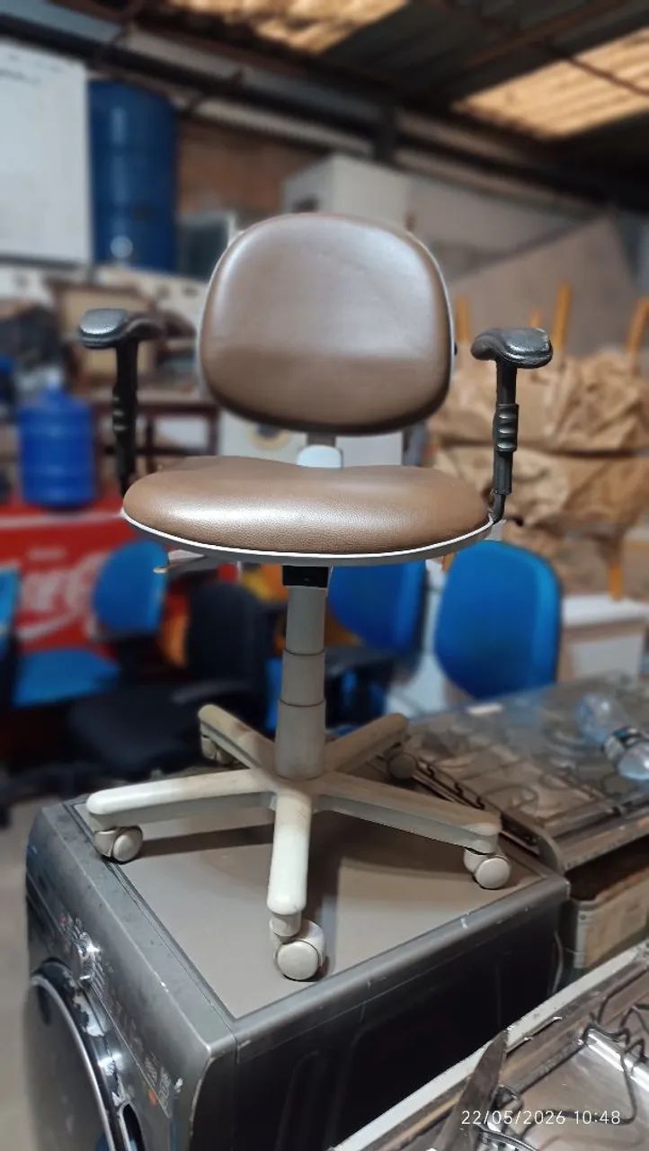 cadeira de escritório articulada