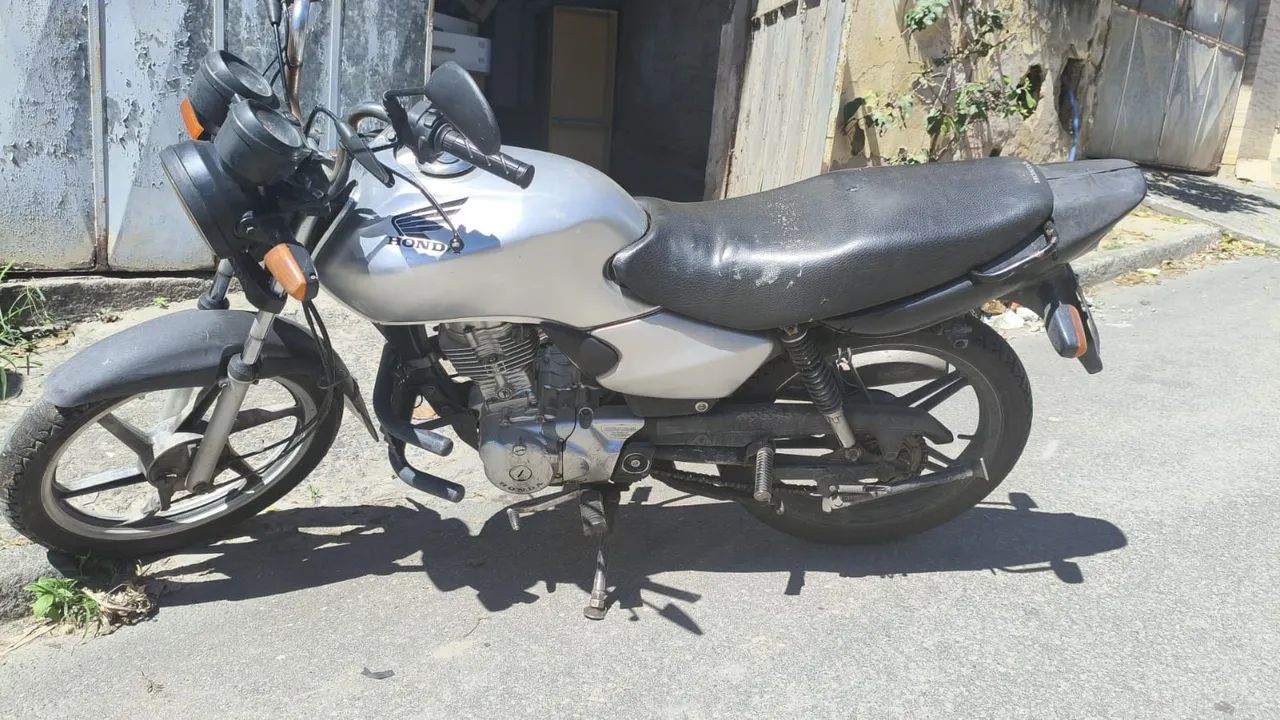 CGTitan 125 ano 2000