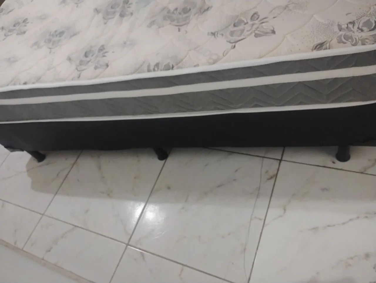 Vendo cama box solteiro  - Foto 2