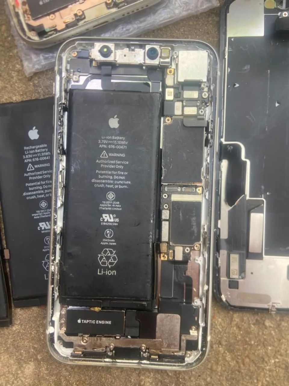 iPhone 11 sucata aproveitamento de peças - Foto 3