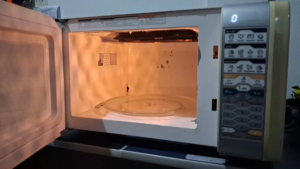 Micrrondas midea 220v 25 litros - Foto 4