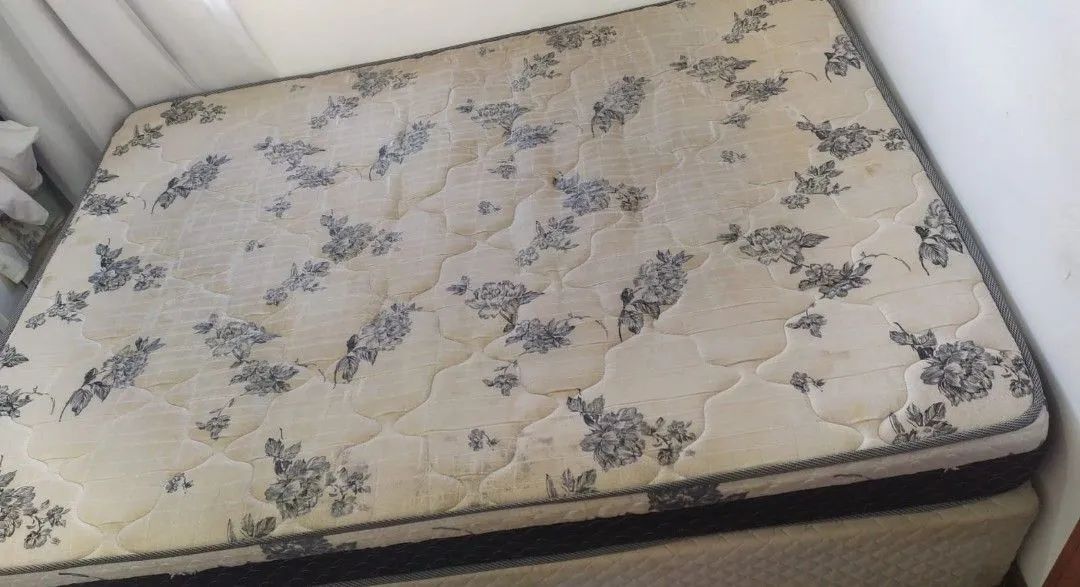 Vendo ou troco cama box casal usada e armário de cozinha com pia inclusa - Foto 2