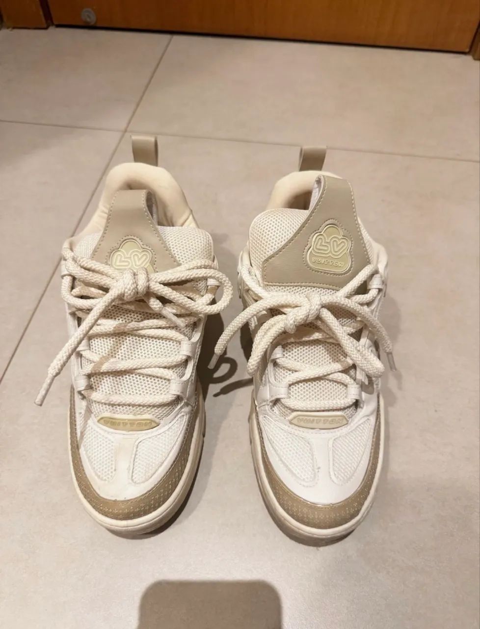 tênis louis vuitton skate sneaker bege  - Foto 3