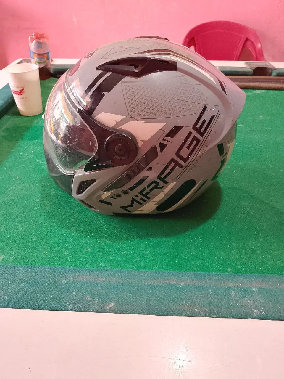 Vende se um capacete  - Foto 2