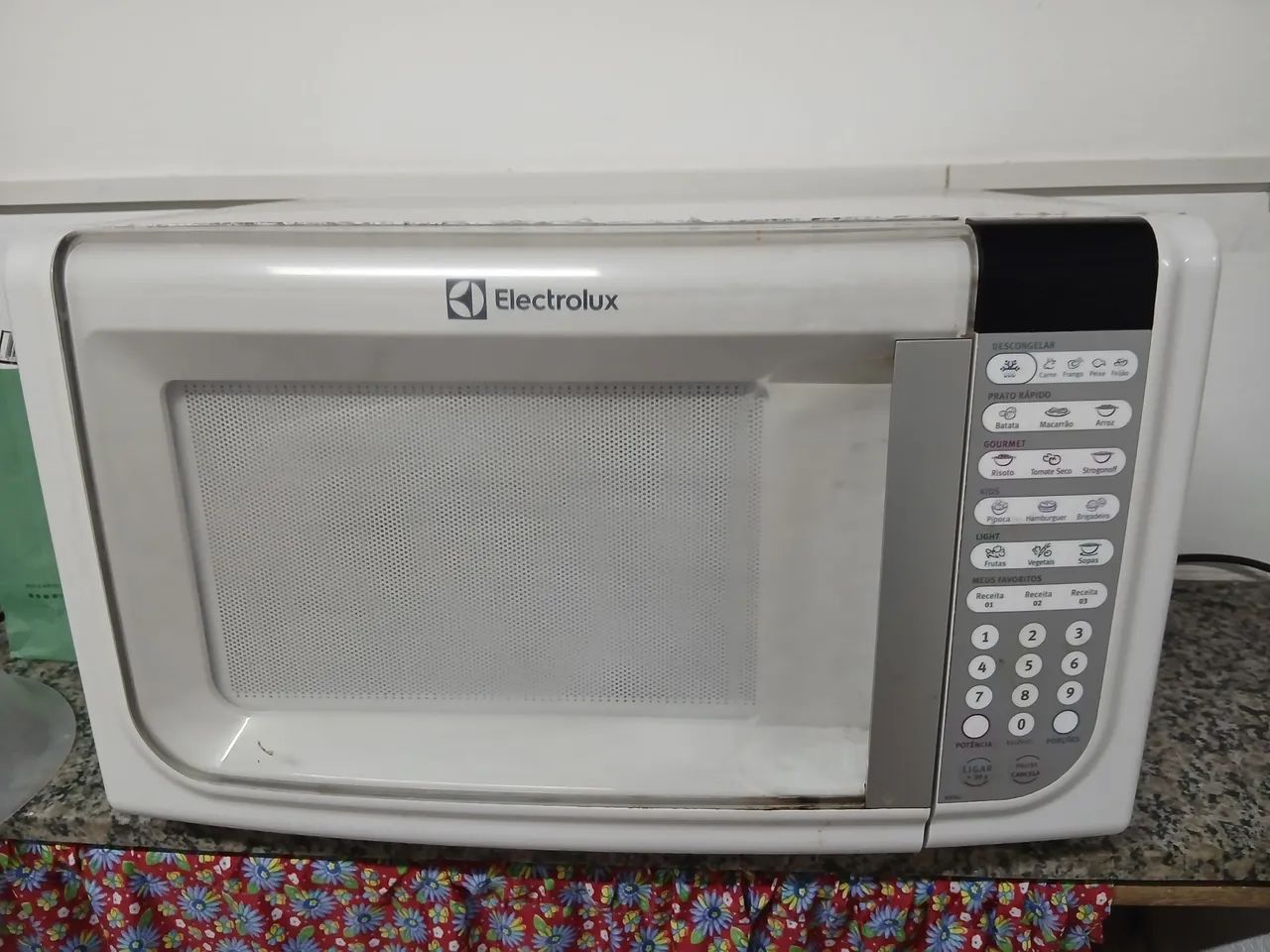 Microondas Eletrolux com defeito  - Foto 3
