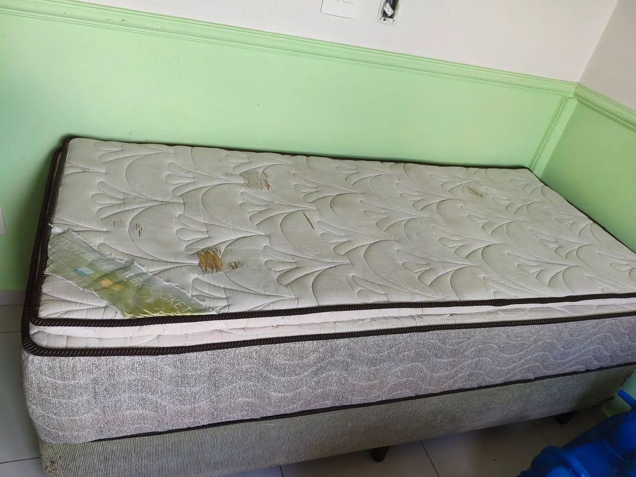 Vendo Base + Colchão Solteirão Ortobom  - Foto 3