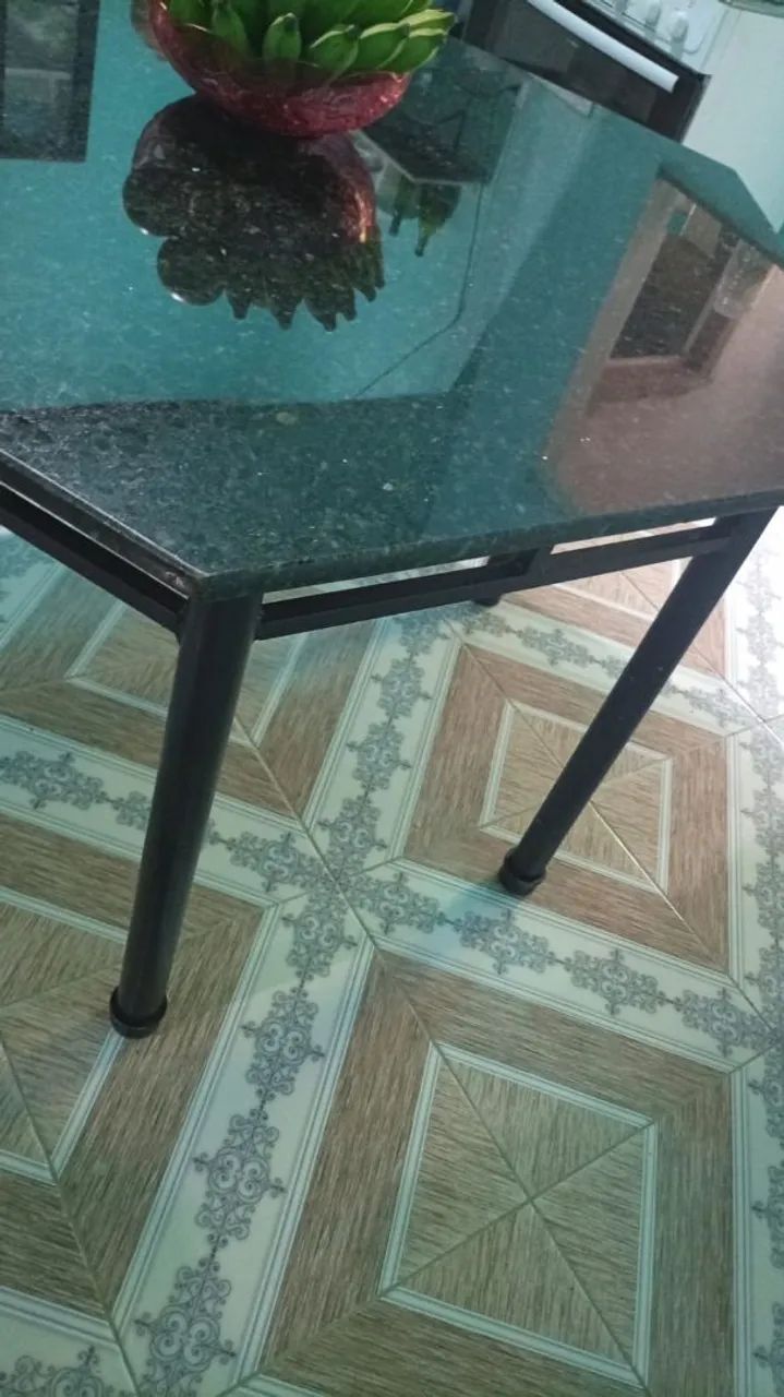 Mesa de mármore octogonal 6 lugares