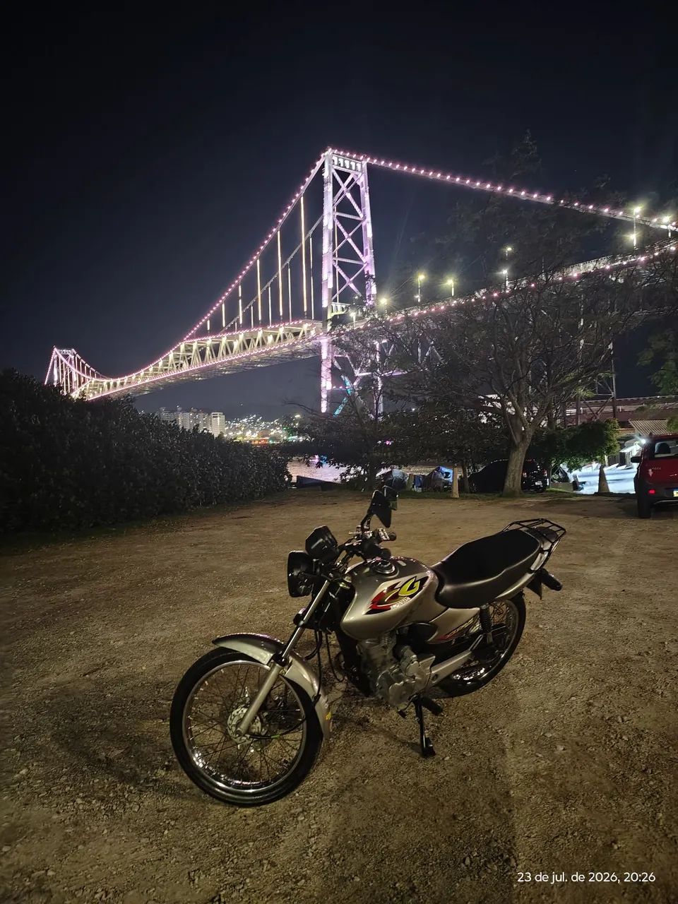 Moto em  boas condições 
