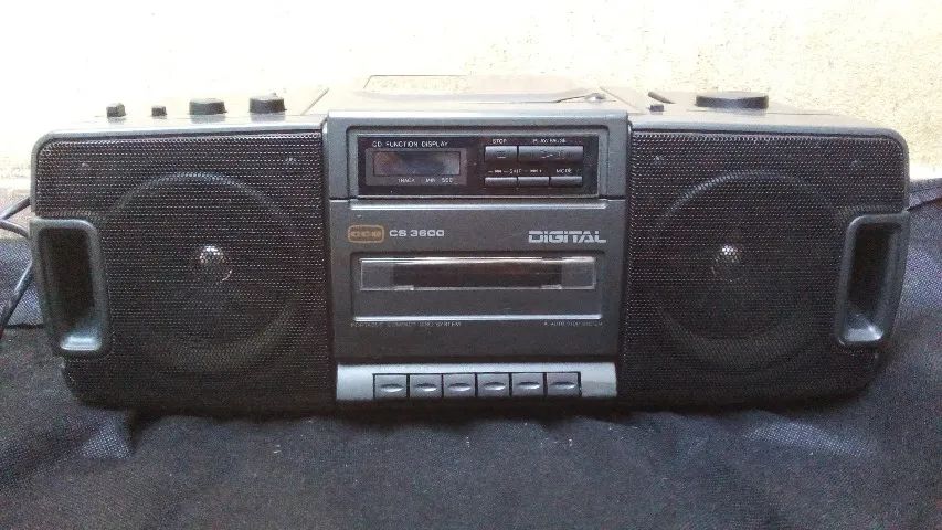 Boombox CCE CS-3600 - No Estado