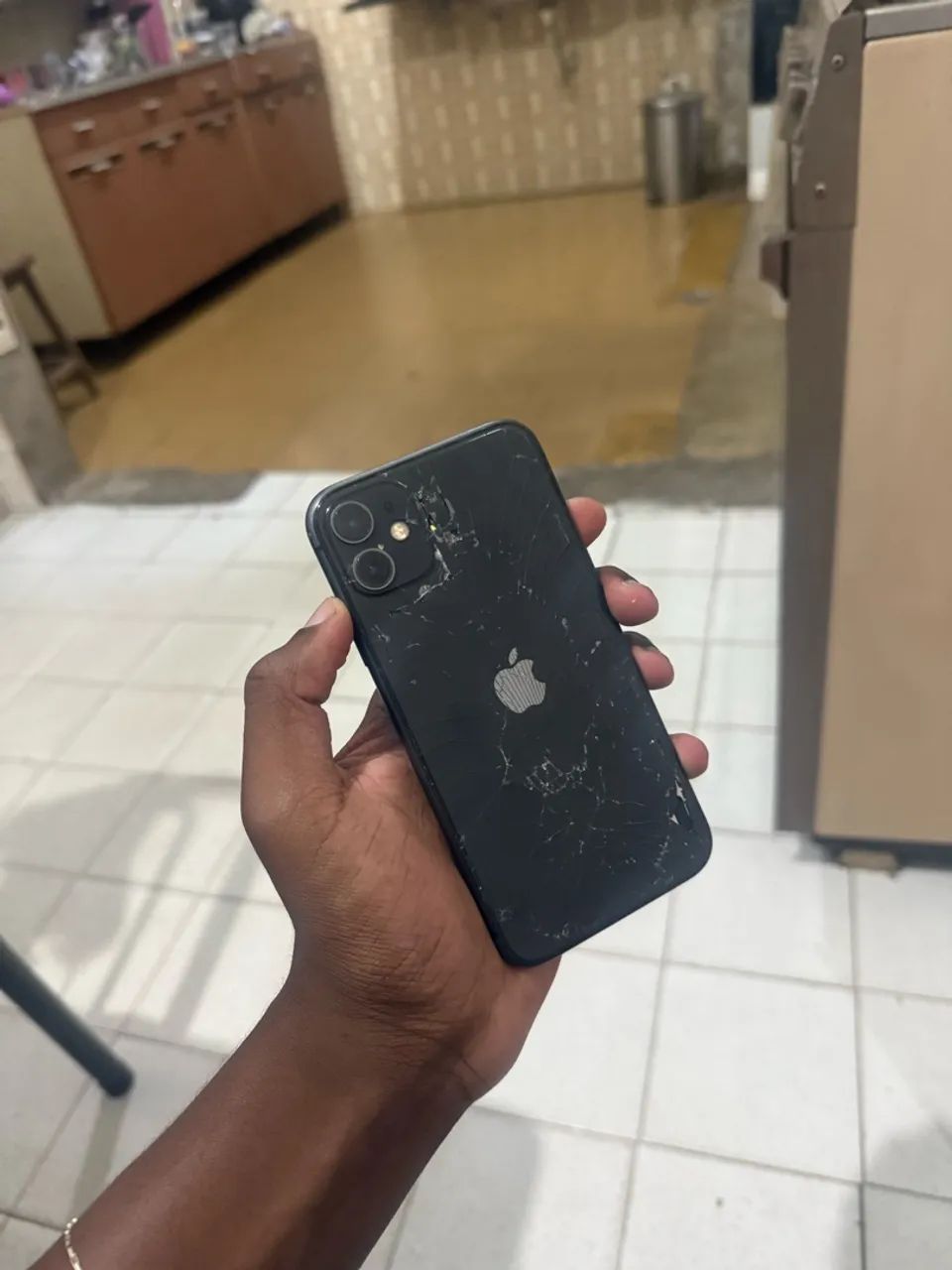 IPHONE 11 64GB - Foto 4