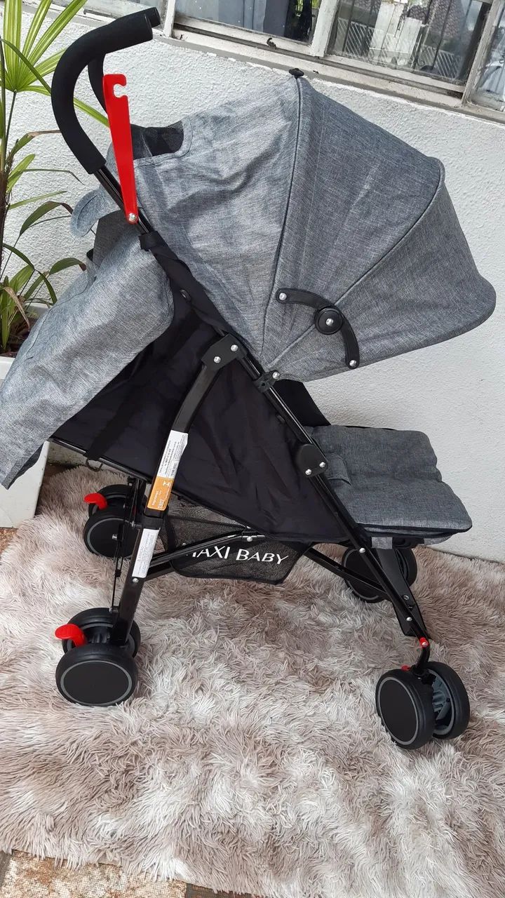 Carrinho de bebê passeio NOVO 