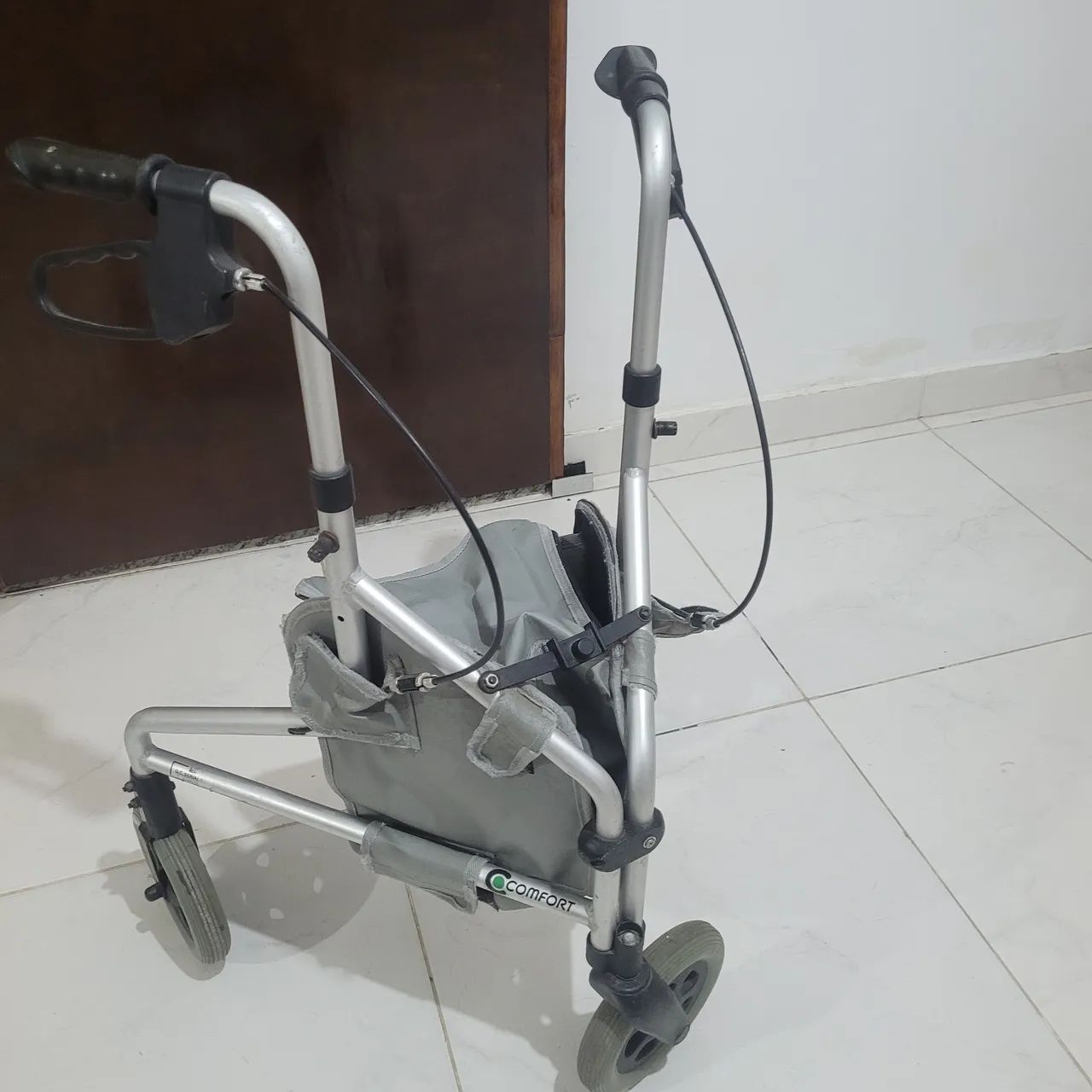 Andador ortopédico 