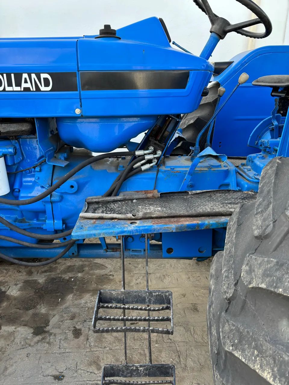 Trator Ford 6630 4x4 - Foto 5