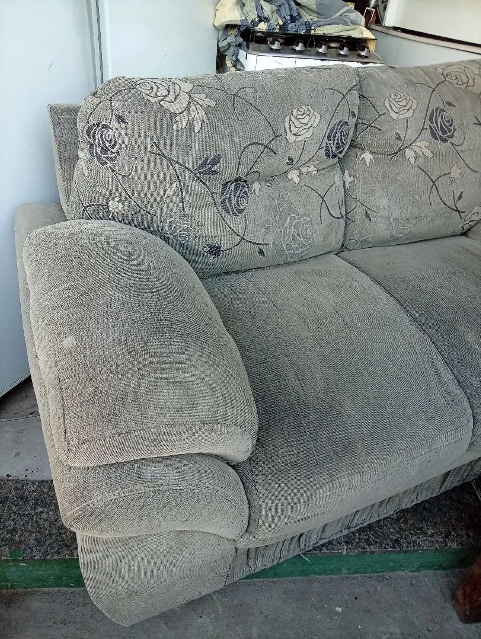 Sofá 2 lugares tecido 160larg x 90alt x 80 prof, desapego - Foto 3