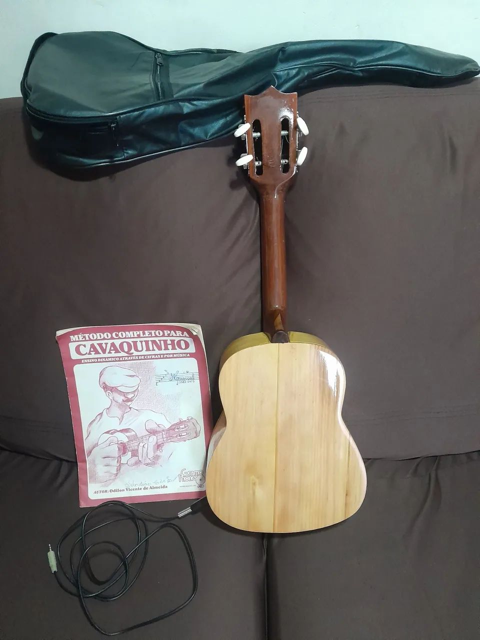 Cavaquinho elétrico  - Foto 3