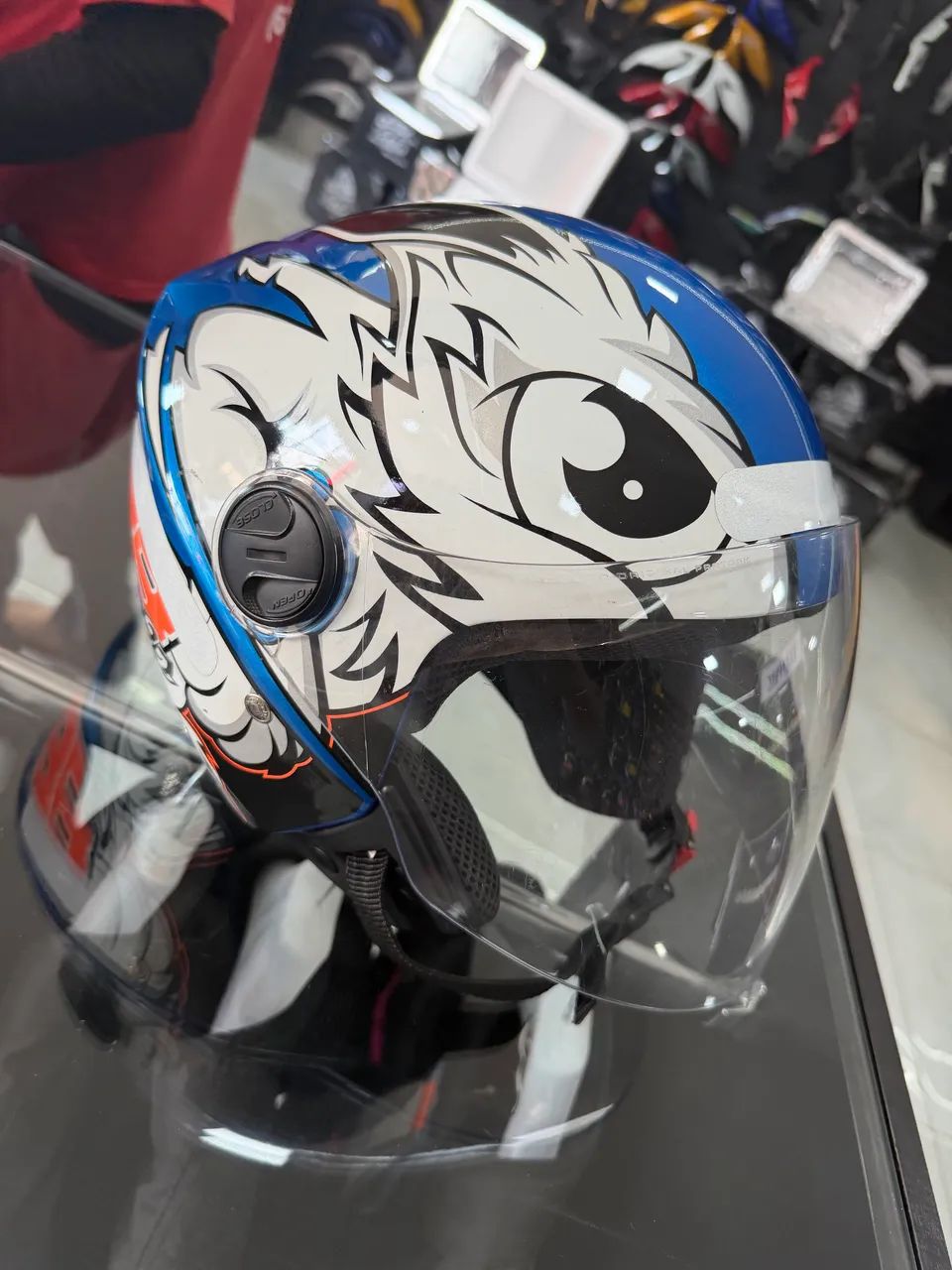 Capacete